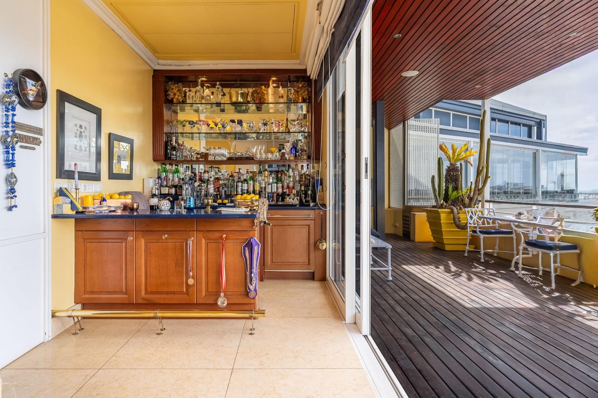 Iconic Duplex Penthouse with Unrivalled 360° Views — photograph 5