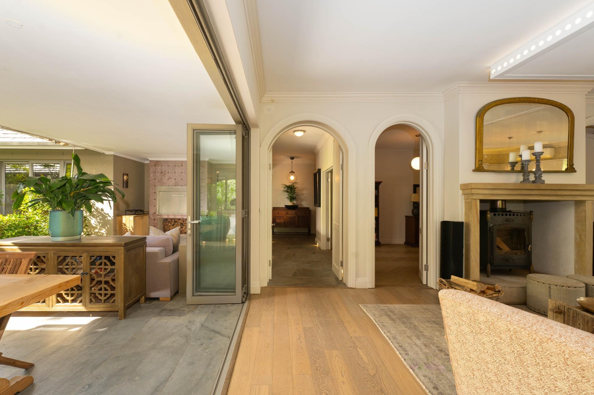 Lakeview Home with Study & Library — photograph 5