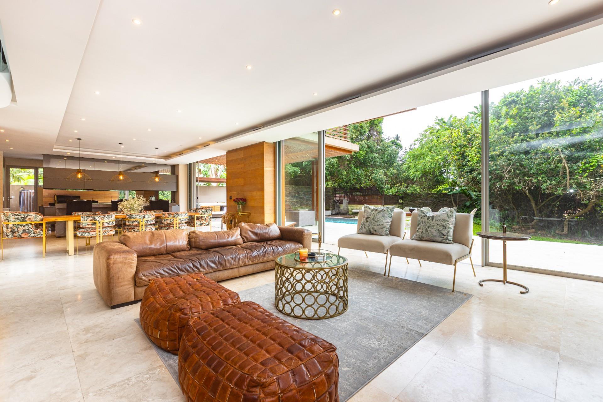 A Modern Family Haven with Open Plan Living — photograph 4