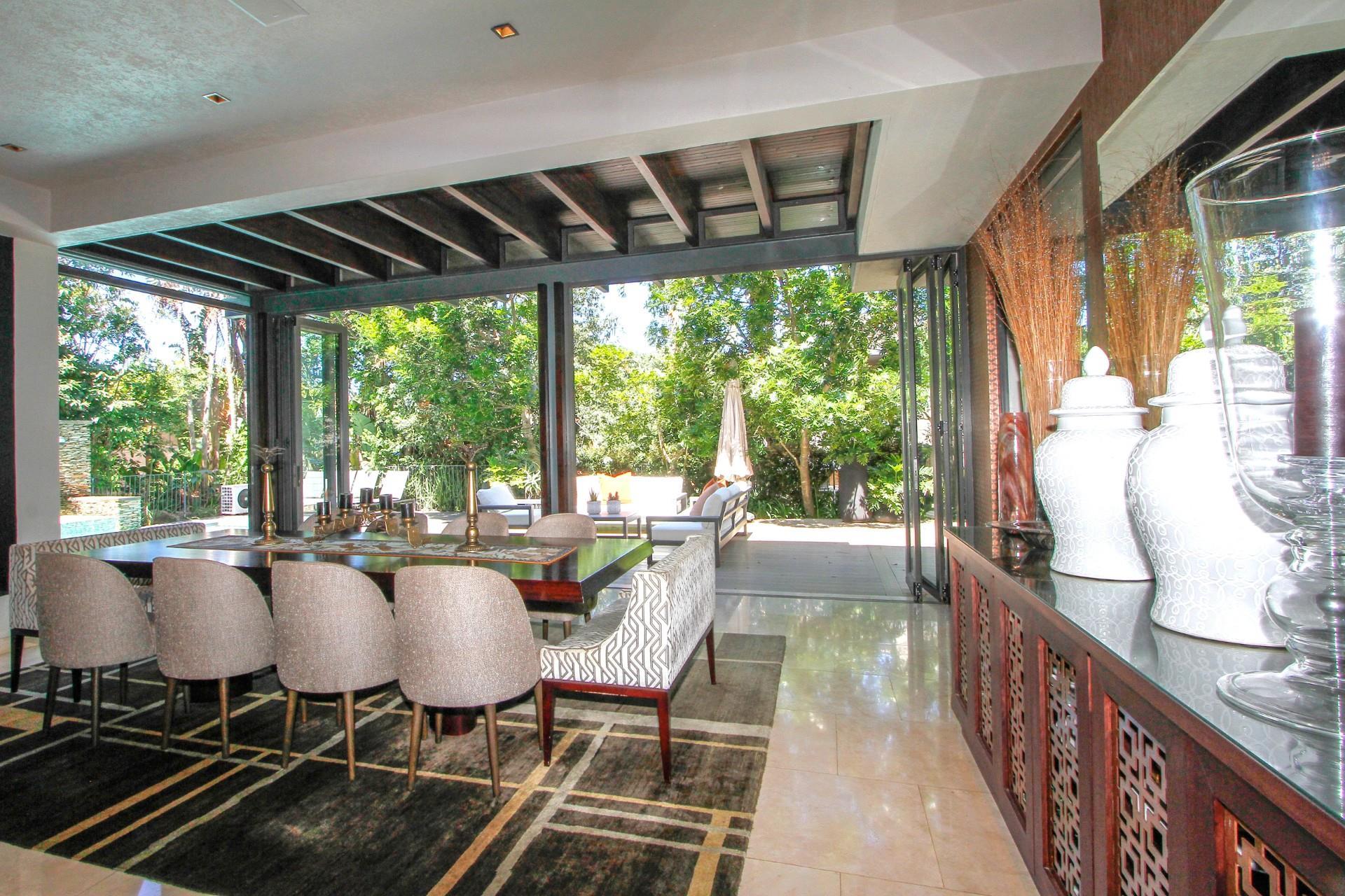 Luxury Living in the Heart of Hawaan Forest Estate — photograph 5