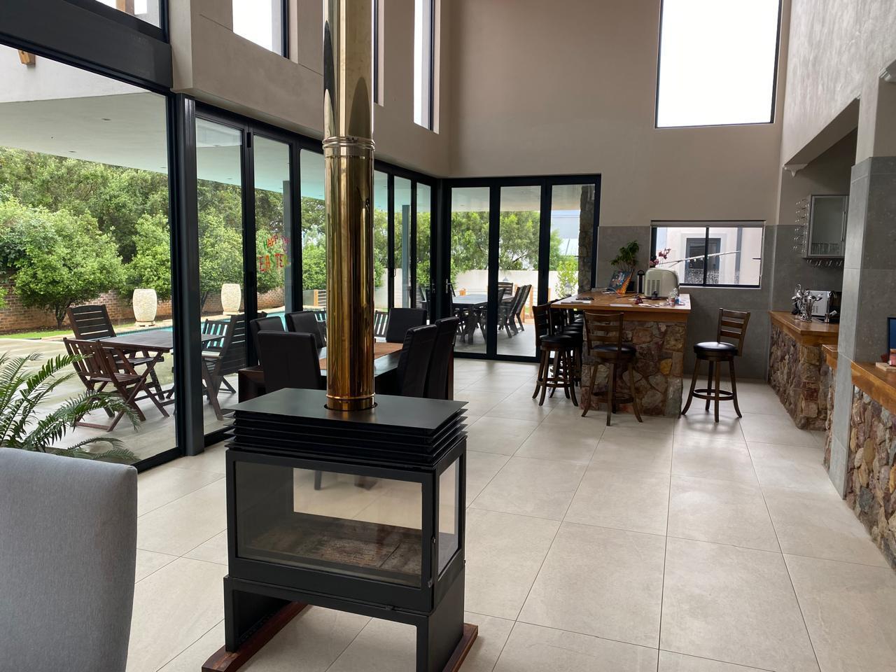 Aviator’s Luxury Estate Home In Hartbeespoort — photograph 4