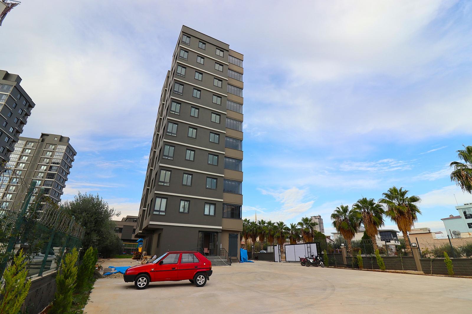 Apartments in 50. Yıl, Yenişehir (COV-00257) — photograph 2