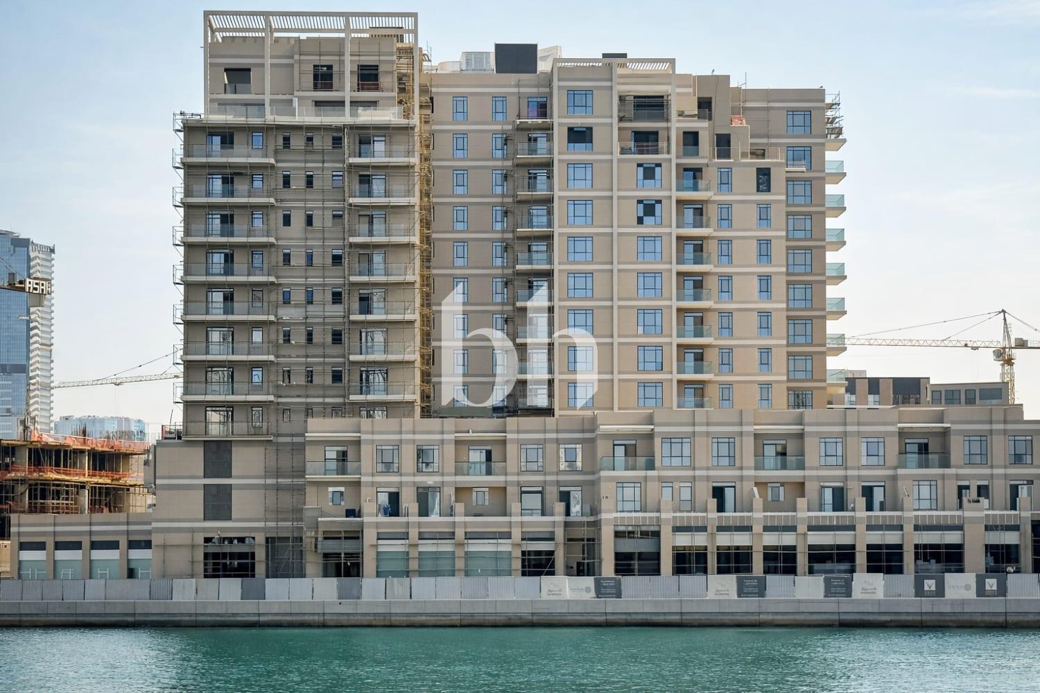 Crystal Residences — photograph 5