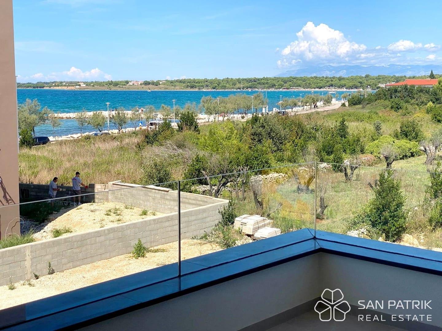 Zaton Rooftop Penthouse — photograph 4